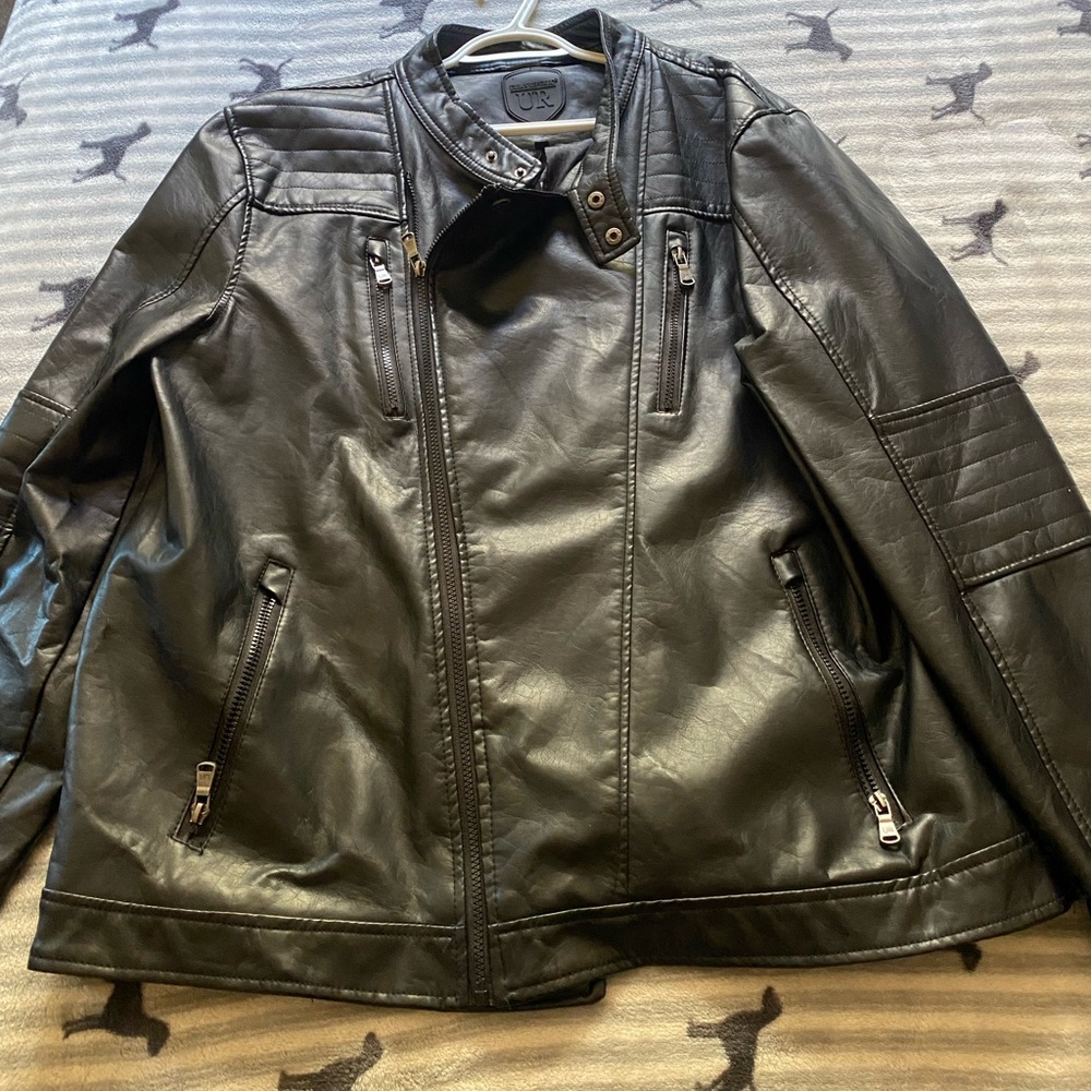 Men’s Leather Jacket